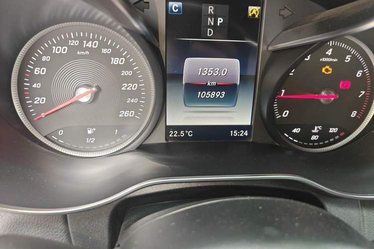 Used Mercedes-Benz C-Class 2018 C 200 Coupe Odometer Close Up