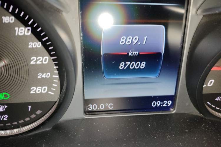 Used Mercedes-Benz C-Class 2018 C 200 L Odometer Close Up