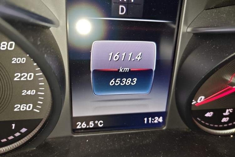 Used Mercedes-Benz C-Class 2018 C 200 Sport Edition Odometer Close Up