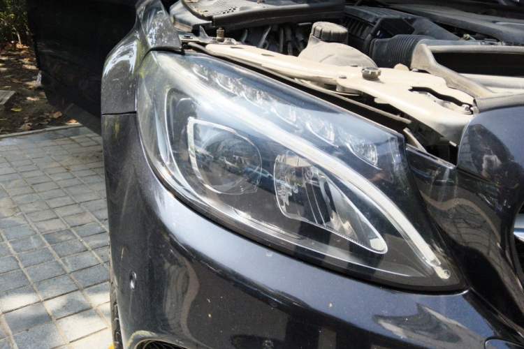 Used Mercedes-Benz C-Class 2018 C 180 L Fashion Edition Sport Version Right Front Headlight