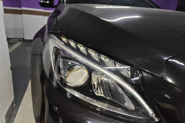 Used Mercedes-Benz C-Class 2018 C 200 Sport Edition Right Front Headlight