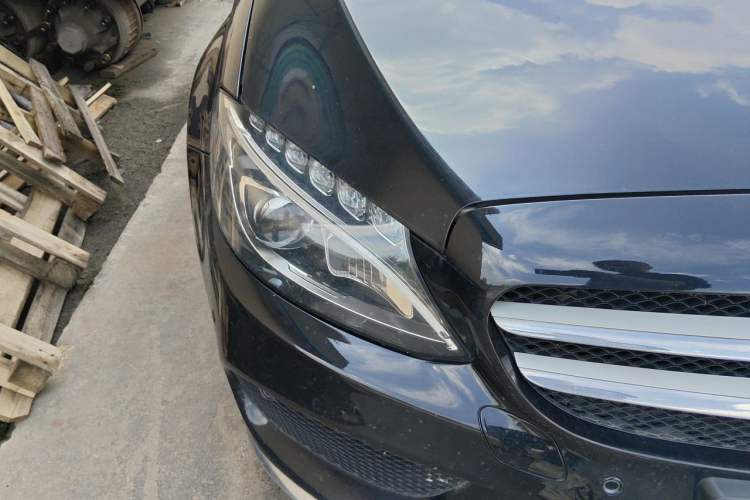 Used Mercedes-Benz C-Class 2018 C 200 L Sport Edition Right Front Headlight