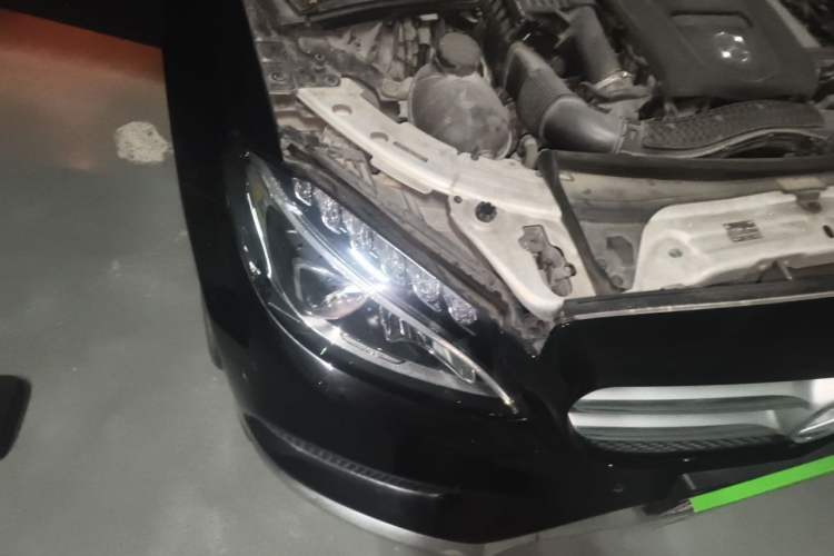 Used Mercedes-Benz C-Class 2018 C 200 L Sport Edition Right Front Headlight