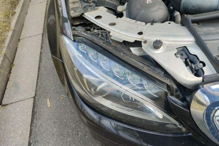 Used Mercedes-Benz C-Class 2018 C 200 L Right Front Headlight