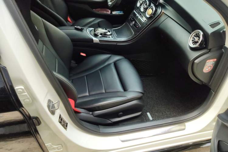 Used Mercedes-Benz C-Class 2018 C 200 Estate Right Front Seat