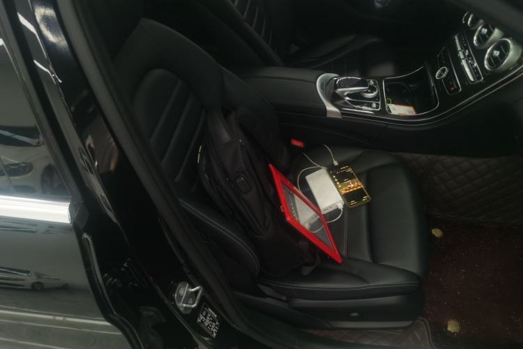 Used Mercedes-Benz C-Class 2018 C 200 L Right Front Seat