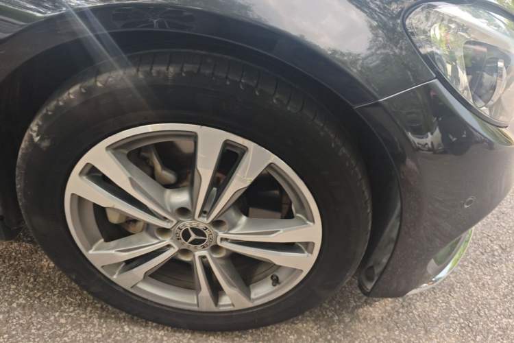 Used Mercedes-Benz C-Class 2018 C 200 L Sport Edition Right Front Wheel Hub