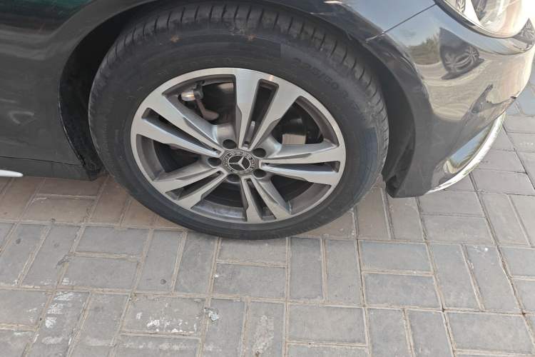 Used Mercedes-Benz C-Class 2018 C 200 L Sport Edition Right Front Wheel Hub