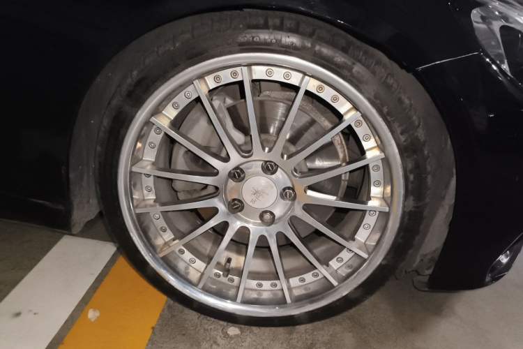 Used Mercedes-Benz C-Class 2018 C 200 L Sport Edition Achievement Special Edition Right Front Wheel Hub