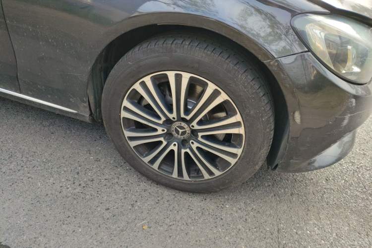 Used Mercedes-Benz C-Class 2018 C 200 L Right Front Wheel Hub