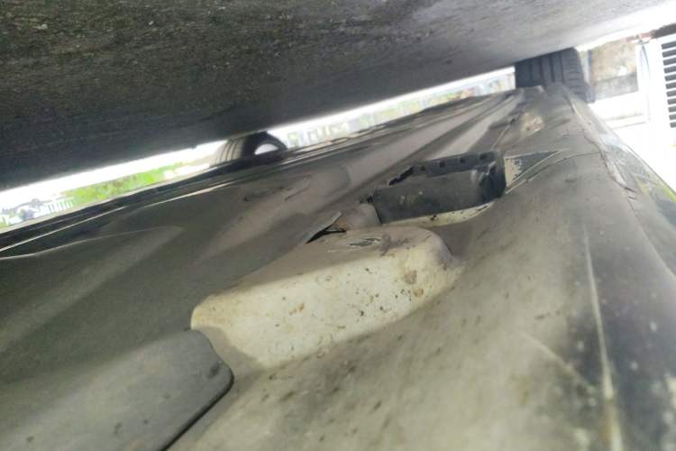 Used Mercedes-Benz C-Class 2018 C 200 Estate Right Side Sill