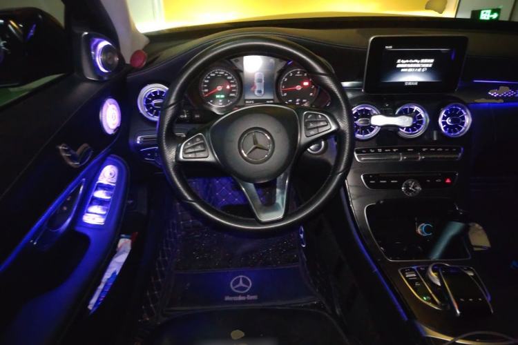Used Mercedes-Benz C-Class 2018 C 180 L Fashion Edition Sport Version Steering Wheel