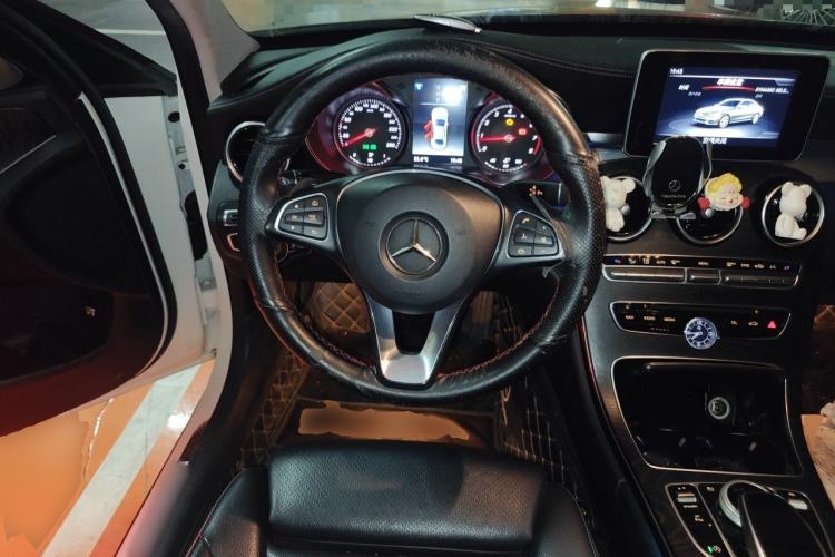Used Mercedes-Benz C-Class 2018 C 200 L Sport Edition Steering Wheel