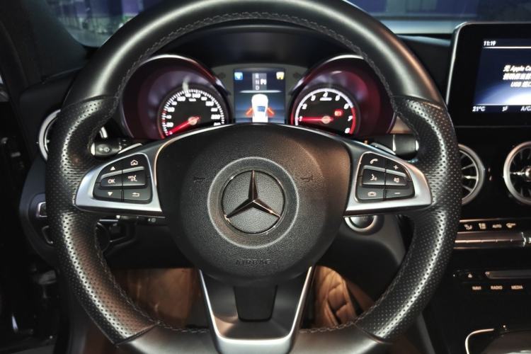 Used Mercedes-Benz C-Class 2018 C 200 Sport Edition Steering Wheel