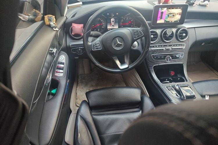Used Mercedes-Benz C-Class 2018 C 180 L Fashion Edition Sport Version Steering Wheel