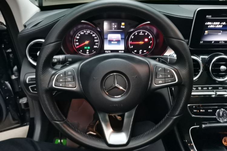 Used Mercedes-Benz C-Class 2018 C 200 L Sport Edition Steering Wheel
