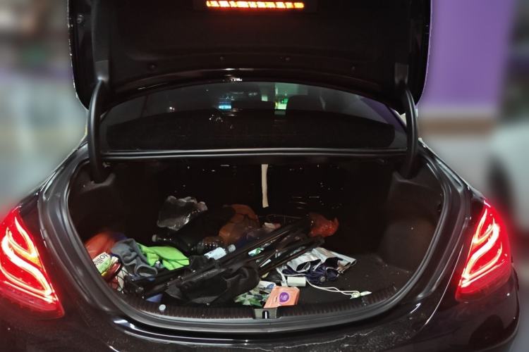 Used Mercedes-Benz C-Class 2018 C 200 Sport Edition Trunk