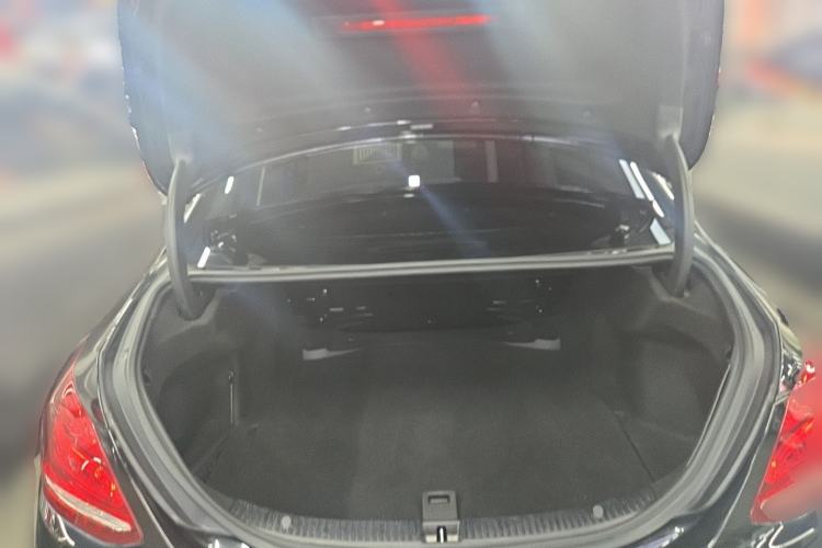 Used Mercedes-Benz C-Class 2018 C 200 Sport Edition Trunk