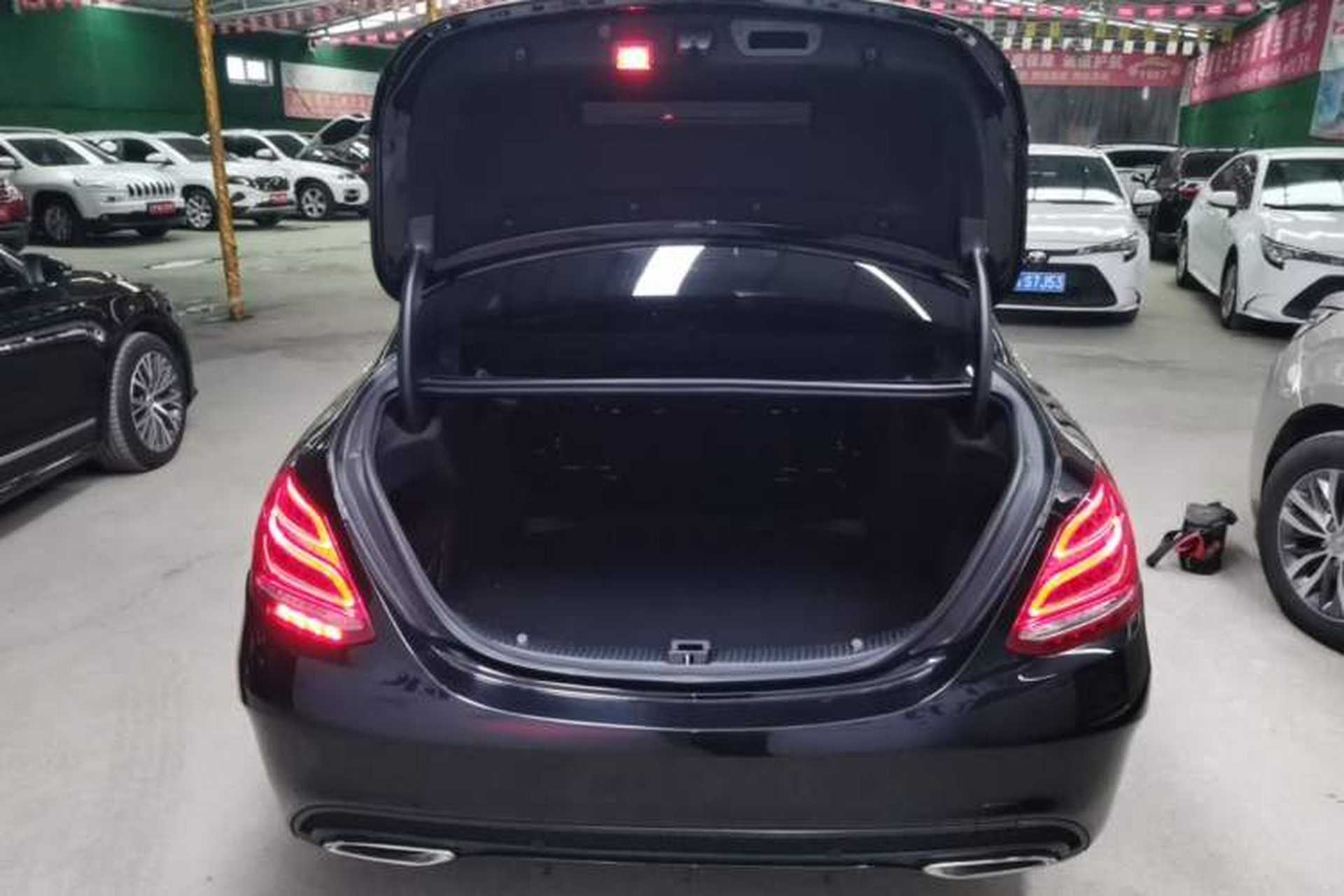 Used Mercedes-Benz C-Class 2018 C 200 L Sport Edition Trunk