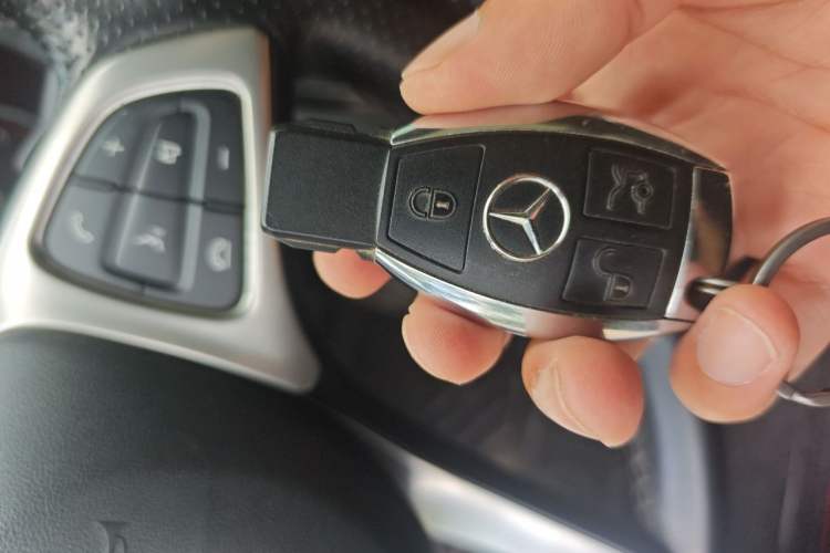 Used Mercedes-Benz C-Class 2018 C 200 L Sport Edition Vehicle Key