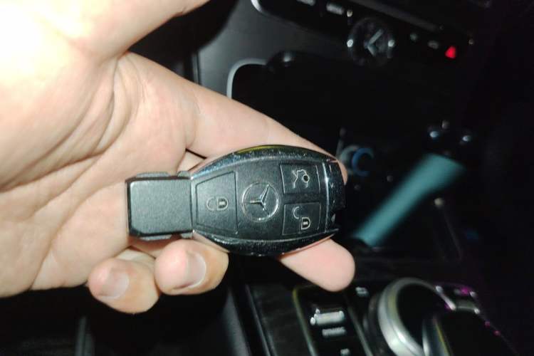 Used Mercedes-Benz C-Class 2018 C 180 L Fashion Edition Sport Version Vehicle Key