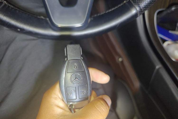 Used Mercedes-Benz C-Class 2018 C 180 L Fashion Model Vehicle Key