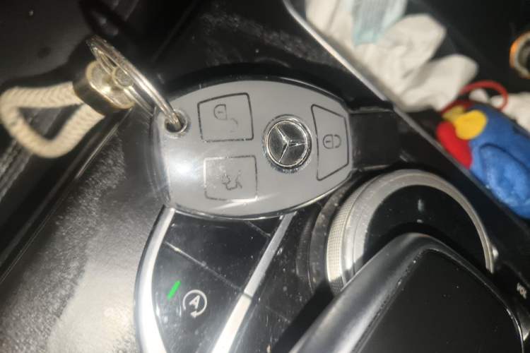 Used Mercedes-Benz C-Class 2018 C 200 L Sport Edition Vehicle Key