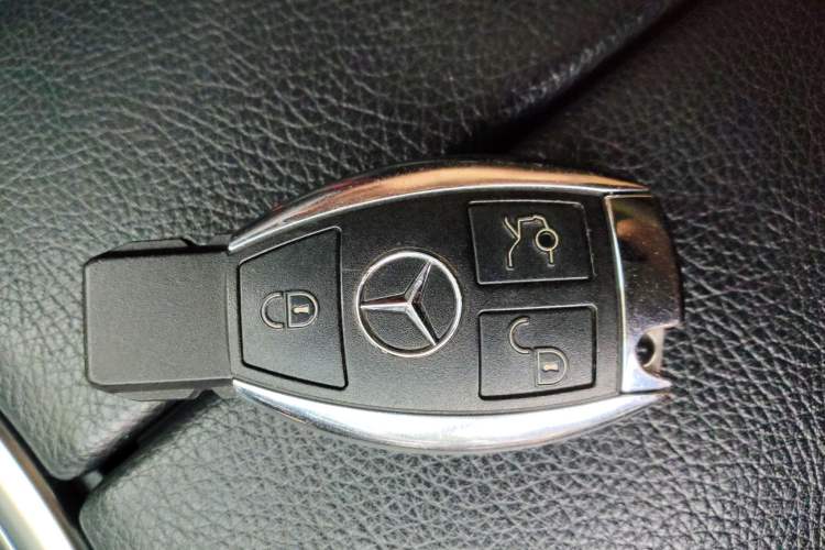 Used Mercedes-Benz C-Class 2018 C 200 Estate Vehicle Key