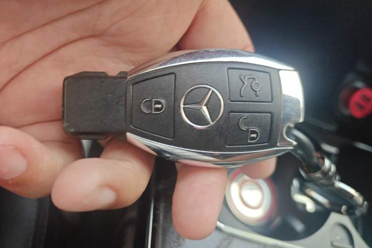 Used Mercedes-Benz C-Class 2018 C 180 L Fashion Edition Sport Version Vehicle Key