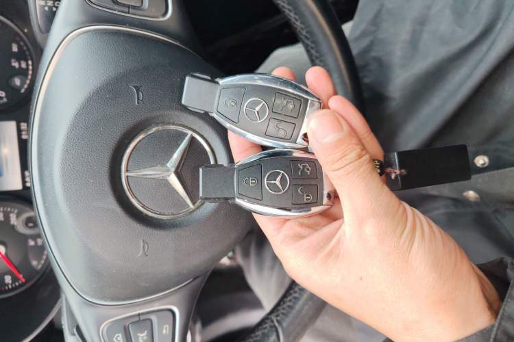 Used Mercedes-Benz C-Class 2018 C 180 L Fashion Edition Sport Version Vehicle Key