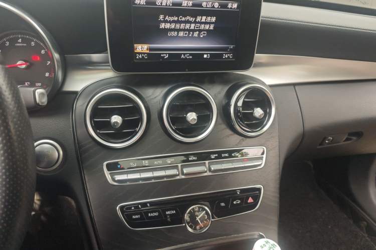 Used Mercedes-Benz C-Class 2018 C 200 L Sport Edition Audio And AC Panel
