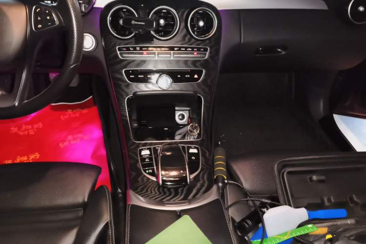 Used Mercedes-Benz C-Class 2018 C 200 L Sport Edition Audio And AC Panel