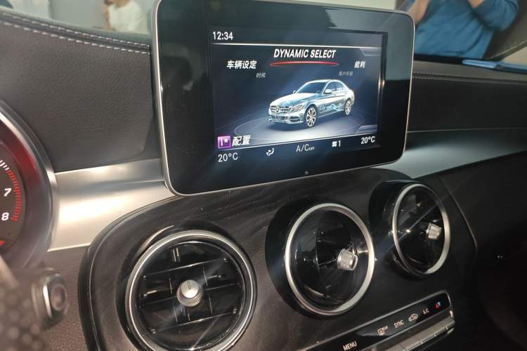 Used Mercedes-Benz C-Class 2018 C 200 L Sport Edition Audio And AC Panel