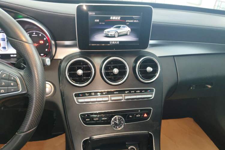 Used Mercedes-Benz C-Class 2018 C 200 L Sport Edition Audio And AC Panel