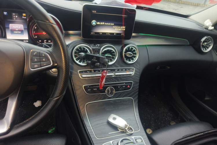 Used Mercedes-Benz C-Class 2018 C 200 L Sport Edition Audio And AC Panel