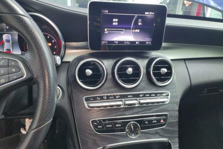 Used Mercedes-Benz C-Class 2018 C 200 L Sport Edition Audio And AC Panel