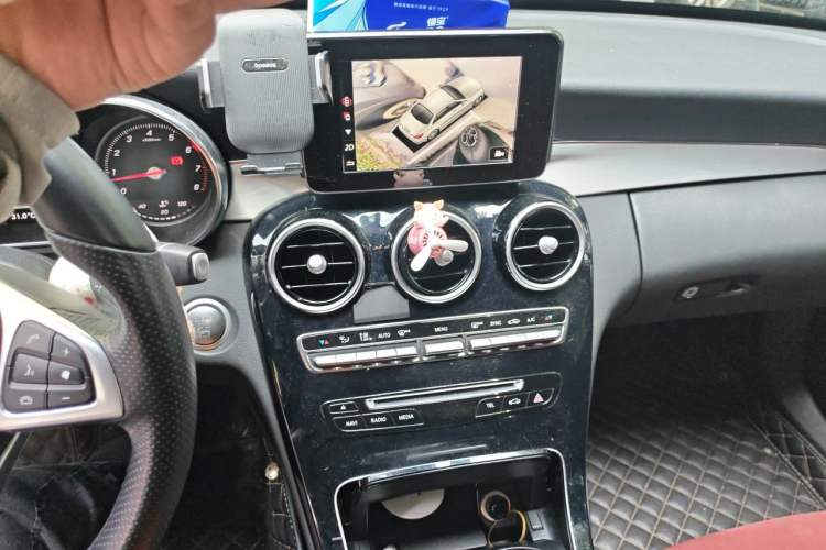 Used Mercedes-Benz C-Class 2018 C 200 Sport Edition Audio And AC Panel