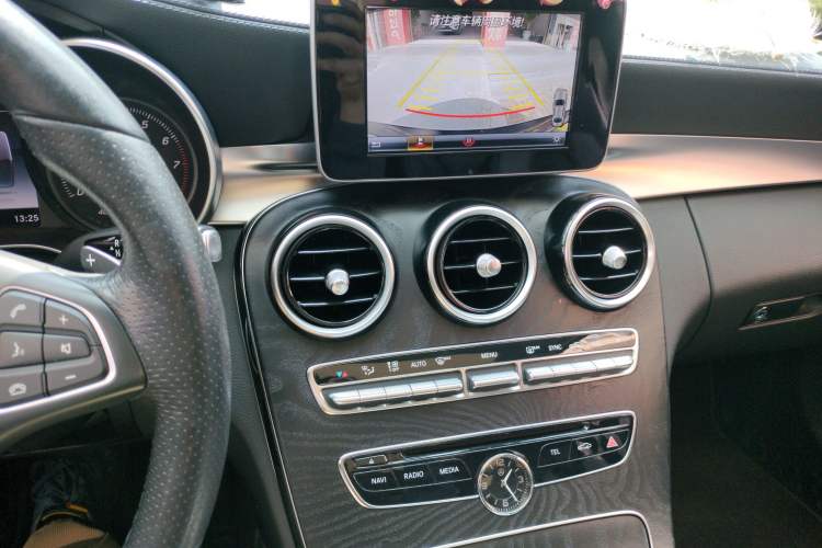 Used Mercedes-Benz C-Class 2018 C 200 L Sport Edition Audio And AC Panel