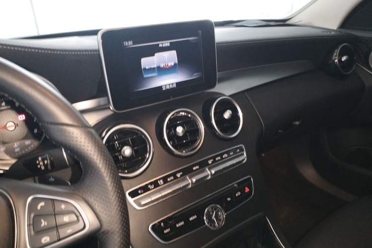 Used Mercedes-Benz C-Class 2018 C 200 L Sport Edition Audio And AC Panel