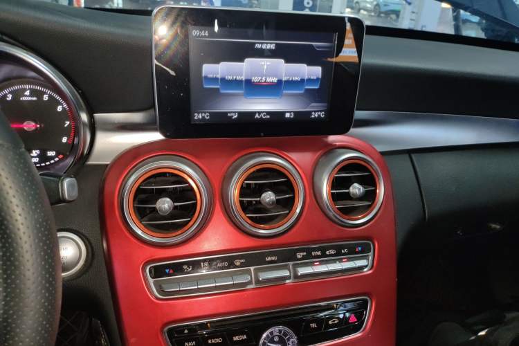 Used Mercedes-Benz C-Class 2018 C 200 Estate Audio And AC Panel