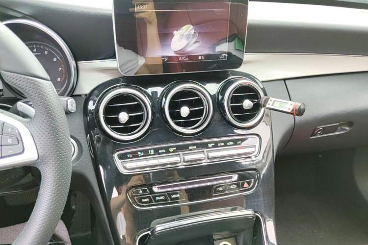 Used Mercedes-Benz C-Class 2018 C 200 Sport Edition Audio And AC Panel