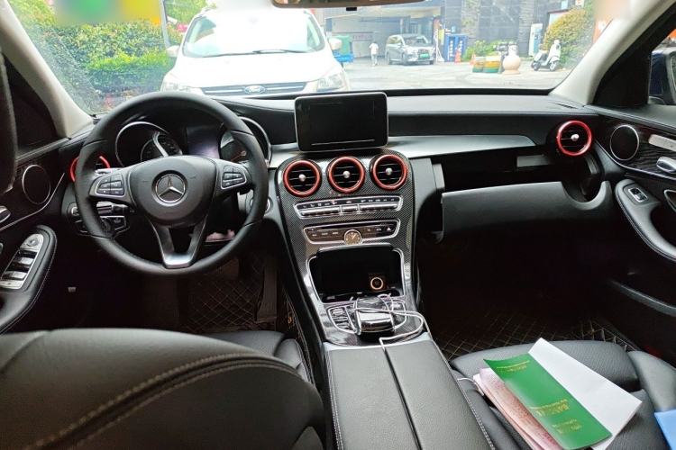 Used Mercedes-Benz C-Class 2018 C 200 L Sport Edition Center Console