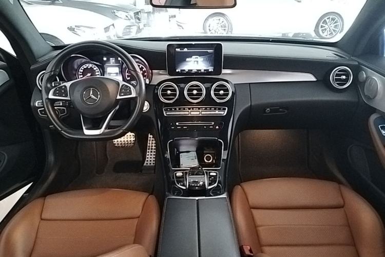 Used Mercedes-Benz C-Class 2018 C 200 Coupe Center Console