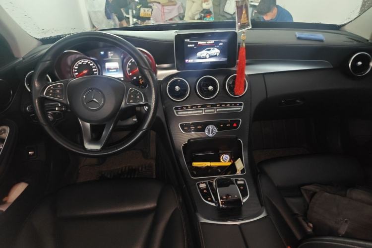 Used Mercedes-Benz C-Class 2018 C 200 L Sport Edition Center Console