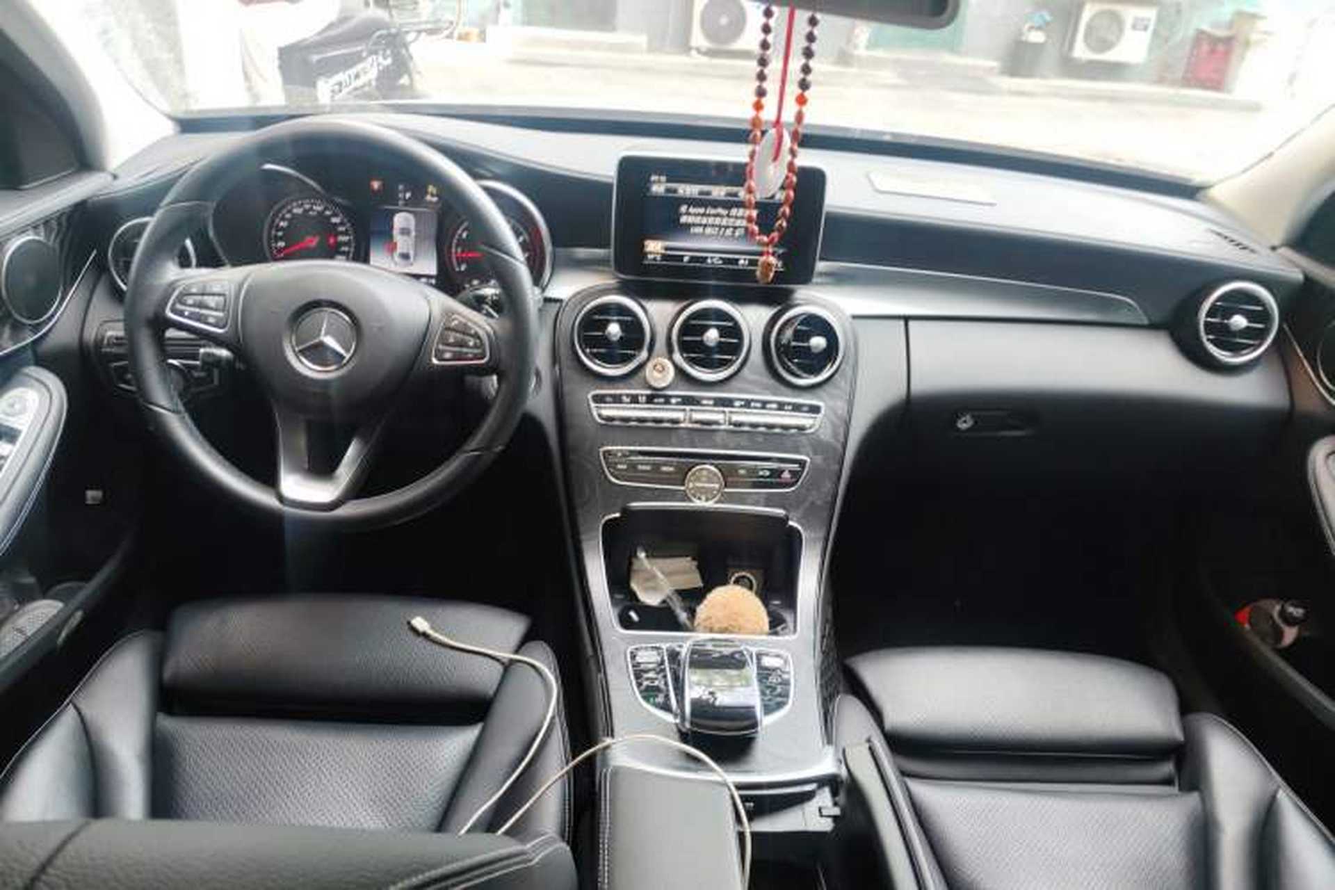 Used Mercedes-Benz C-Class 2018 C 200 L Sport Edition Center Console