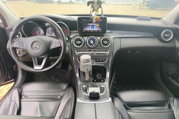 Used Mercedes-Benz C-Class 2018 C 200 L Sport Edition Center Console