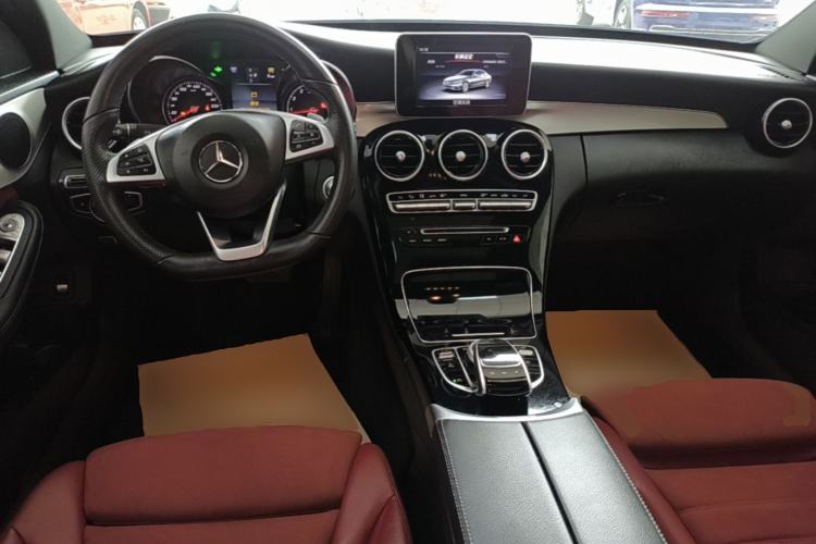 Used Mercedes-Benz C-Class 2018 C 200 Sport Edition Center Console