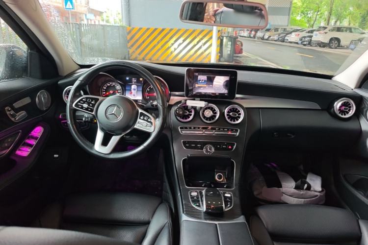 Used Mercedes-Benz C-Class 2018 C 200 L Sport Edition Center Console