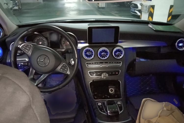 Used Mercedes-Benz C-Class 2018 C 200 L Sport Edition Center Console