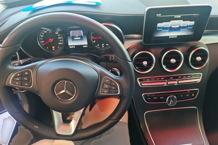 Used Mercedes-Benz C-Class 2018 C 200 L Sport Edition Achievement Special Edition Center Console